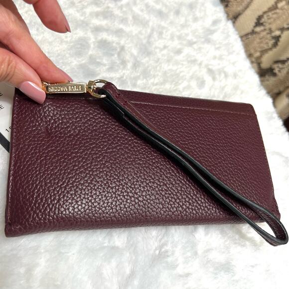 Steve Madden Burgundy Leather Wallet Wristlet - Picture 8 of 14